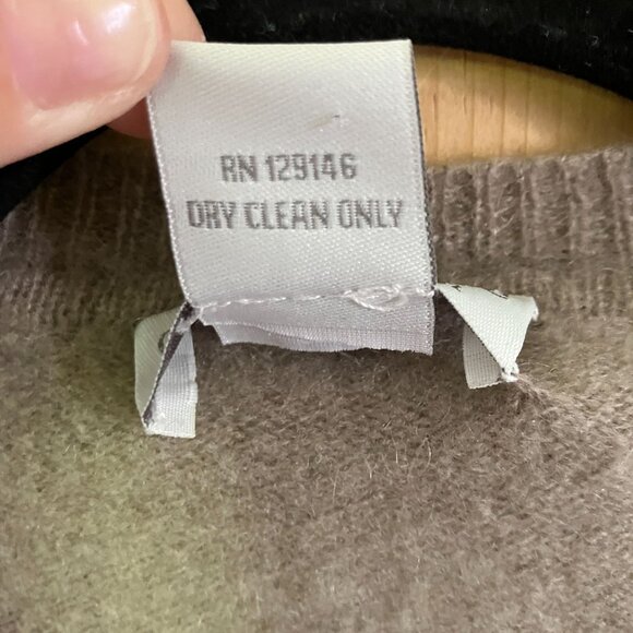 Oats Cashmere Womens 100% Cashmere Debra Hayburn Boxy Sweater Small Beige FA EXC - Picture 5 of 9